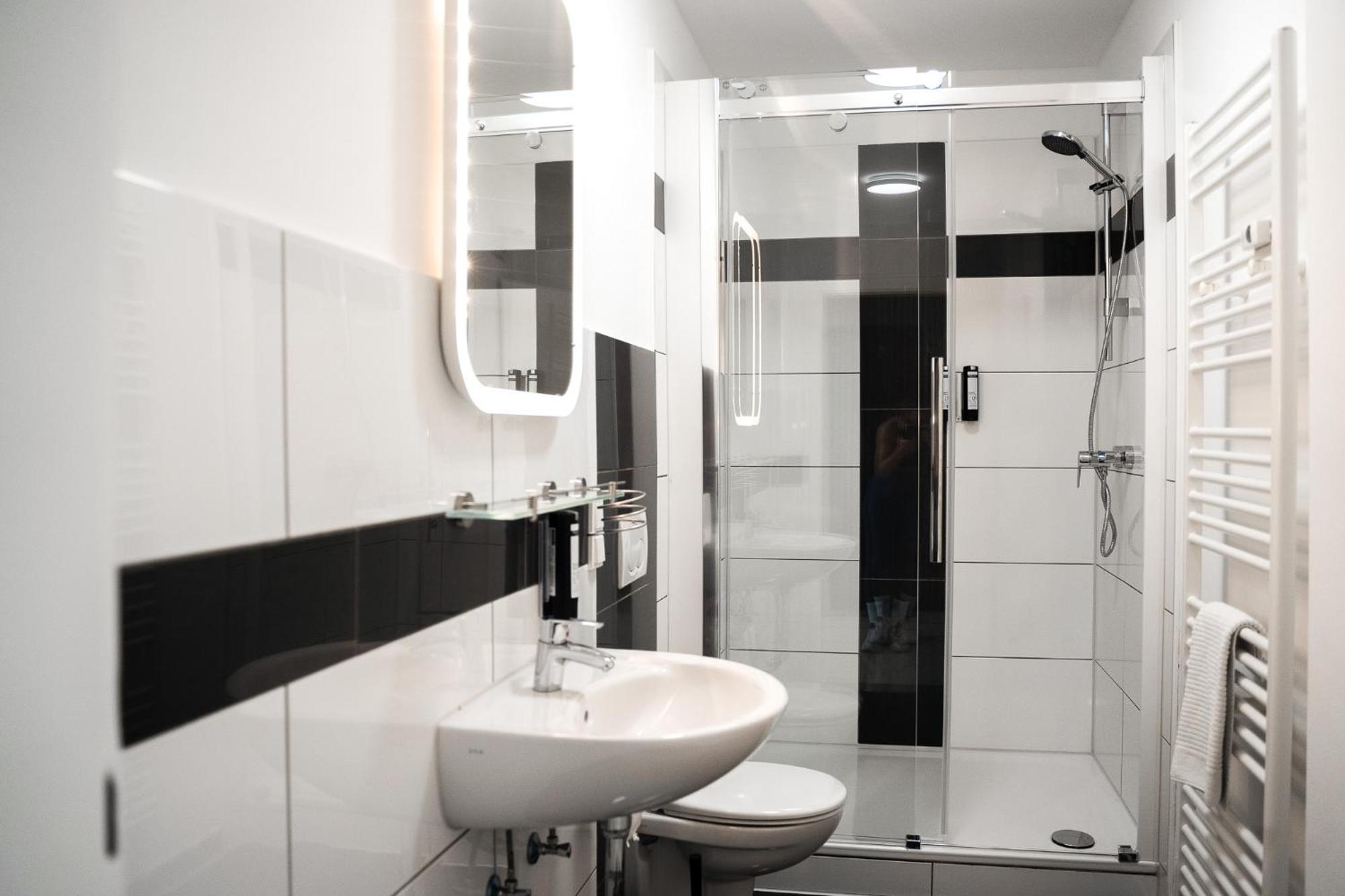 Ferienwohnungen Im Stadtzentrum -Junik Apartments เครเฟลด์ ภายนอก รูปภาพ